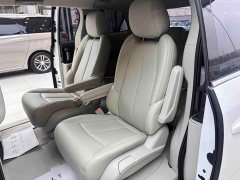 Buick GL8 Land Official Business Class 652T Comfort Edition - ფოტო 10