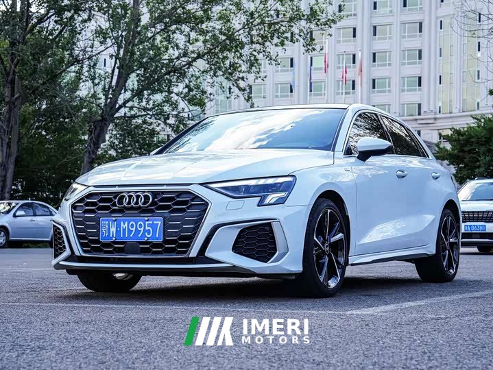 Audi A3 Sportback 35 TFSI Fashion Sport - ავტომობილი ჩინეთიდან