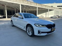 BMW 5 Series 525Li M Sport Package - ფოტო 3