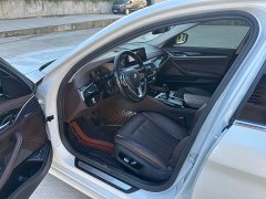 BMW 5 Series 525Li M Sport Package - ფოტო 4
