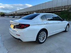 BMW 5 Series 525Li M Sport Package - ფოტო 9