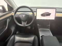 Tesla Model Y Rear-Wheel Drive - ფოტო 12