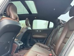 Volvo S60 B4 Smart Luxury Edition - ფოტო 5