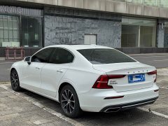 Volvo S60 B4 Smart Luxury Edition - ფოტო 7