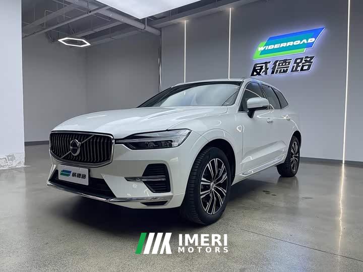 Volvo XC60 B5 AWD Smart Remote Luxury Edition