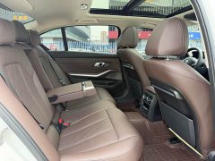 BMW 3 Series 325Li M Sport Package - ფოტო 18