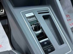Volkswagen Golf 280TSI DSG R-Line 50th Anniversary Edition - ფოტო 10
