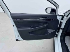 Volkswagen Golf 280TSI DSG R-Line 50th Anniversary Edition - ფოტო 6