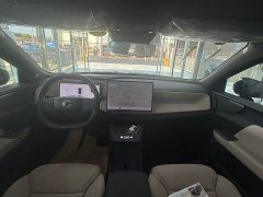 Volvo XC70 Plug-in Hybrid AWD Extended Range Core - ფოტო 19