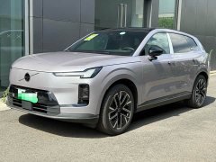 Volvo XC70 Plug-in Hybrid 2026 AWD Extended Range Plus - ფოტო 1