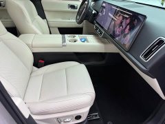 Li Auto L6 Pro - ფოტო 6