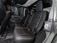 Jeep Wrangler 2024 2.0T Canadian Spec - ფოტო 12
