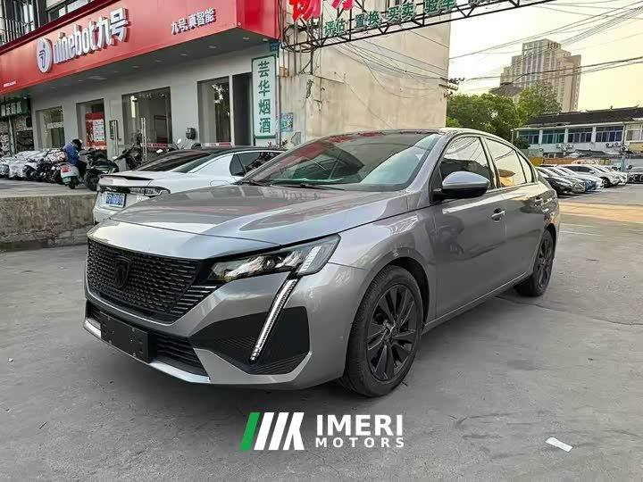 Voyah Peugeot 408 1.6T Chase Light Edition