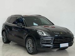 Porsche 2019 Cayenne 3.0T - ფოტო 3