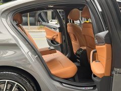 BMW 5 Series (Imported) 525i M Sport Package - ფოტო 13