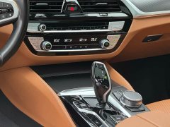 BMW 5 Series (Imported) 525i M Sport Package - ფოტო 15