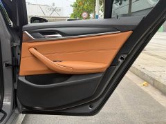 BMW 5 Series (Imported) 525i M Sport Package - ფოტო 17