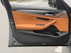 BMW 5 Series (Imported) 525i M Sport Package - ფოტო 18