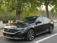 Volkswagen Passat 330TSI Luxury - ფოტო 1