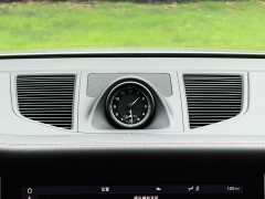 Porsche 2022 Macan 2.0T - ფოტო 9