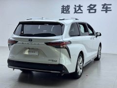 Toyota Sienna 2023 2.5L Hybrid Premium Edition - ფოტო 19