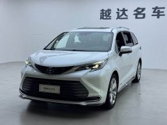 Toyota Sienna 2023 2.5L Hybrid Premium Edition - ფოტო 4