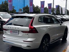 Volvo XC60 B5 AWD Smart Luxury Edition - ფოტო 7