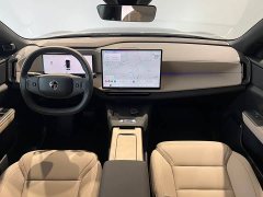 Volvo XC70 Plug-in Hybrid AWD Extended Range Core - ფოტო 12