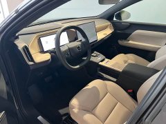 Volvo XC70 Plug-in Hybrid AWD Extended Range Core - ფოტო 7