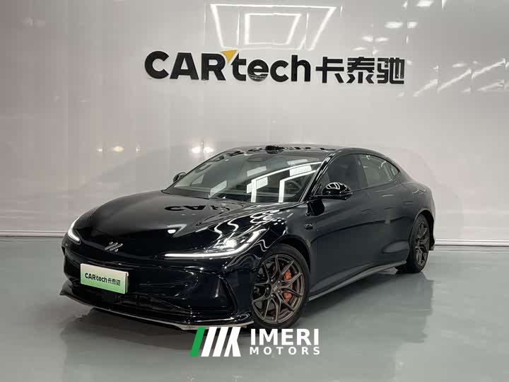 IM Motors Zhiji L6 Max Standard Edition