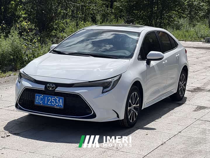 Toyota Corolla 1.8L CVT Luxury - ავტომობილი ჩინეთიდან