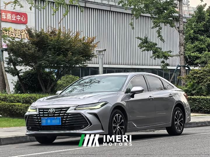 Toyota Avalon 2.0L XLE Premium Edition