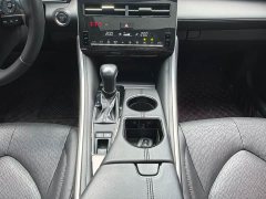 Toyota Avalon 2.0L XLE Premium Edition - ფოტო 10
