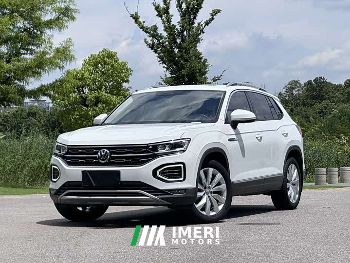 Volkswagen Taos 330TSI FWD Luxury Smart Connect Pro