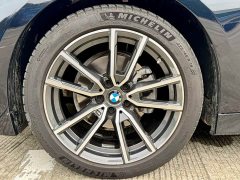 BMW 3 Series 320Li M Sport Package - ფოტო 15