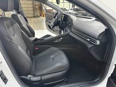 Hyundai Elantra 1.5L CVT GLX Elite - ფოტო 16