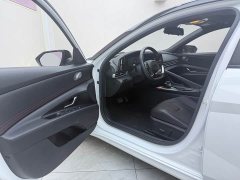 Hyundai Elantra 1.5L CVT 20th Anniversary Edition - ფოტო 7