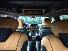 Toyota Gravia 2.5L Hybrid Respect MAX AWD Edition - ფოტო 10