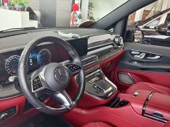 Mercedes-Benz Vito 2024 2.0T Business Edition 7-Seater - ფოტო 4