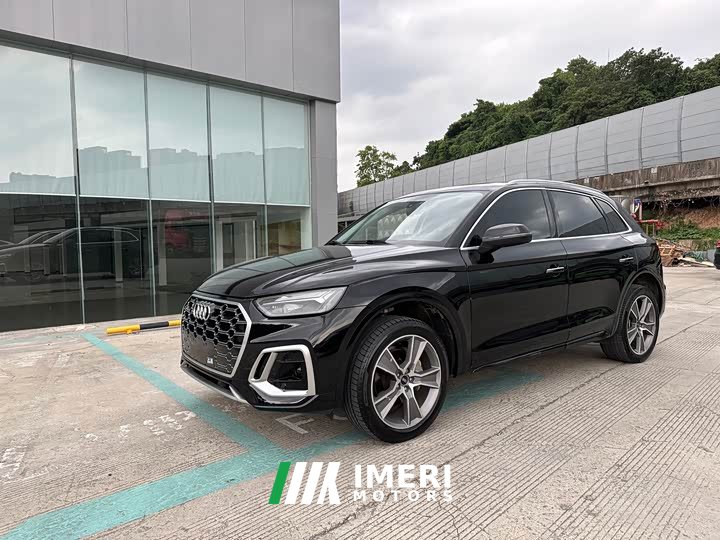 Audi Q5L 45T Luxury Dynamic - ავტომობილი ჩინეთიდან