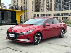 Hyundai Elantra 1.5L CVT Luxury - ფოტო 1