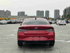 Hyundai Elantra 1.5L CVT Luxury - ფოტო 5