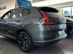 Volvo XC70 Plug-in Hybrid 2026 AWD Extended Range Core - ფოტო 15