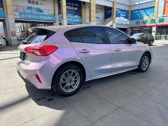 Ford Focus Hatchback EcoBoost 180 Automatic Trend - ფოტო 11