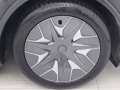 Tesla Model Y L Long Range All-Wheel Drive - ფოტო 7