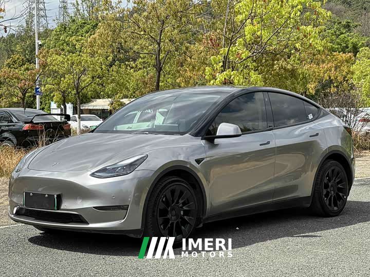 Tesla Model Y Facelift Long Range All-Wheel Drive