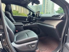 Toyota Grevias 2.5L Hybrid Flagship VIP Edition - ფოტო 15