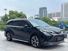 Toyota Grevias 2.5L Hybrid Flagship VIP Edition - ფოტო 3