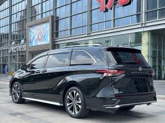 Toyota Grevias 2.5L Hybrid Flagship VIP Edition - ფოტო 5