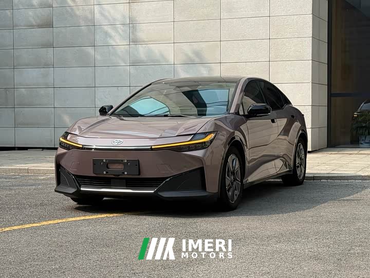 Toyota bZ3 616km Long Range Premium - ავტომობილი ჩინეთიდან